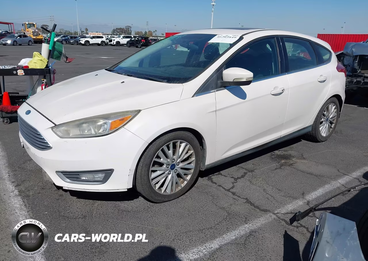 2016 Ford Focus Titanium VIN:1FADP3N21GL201168 - 2