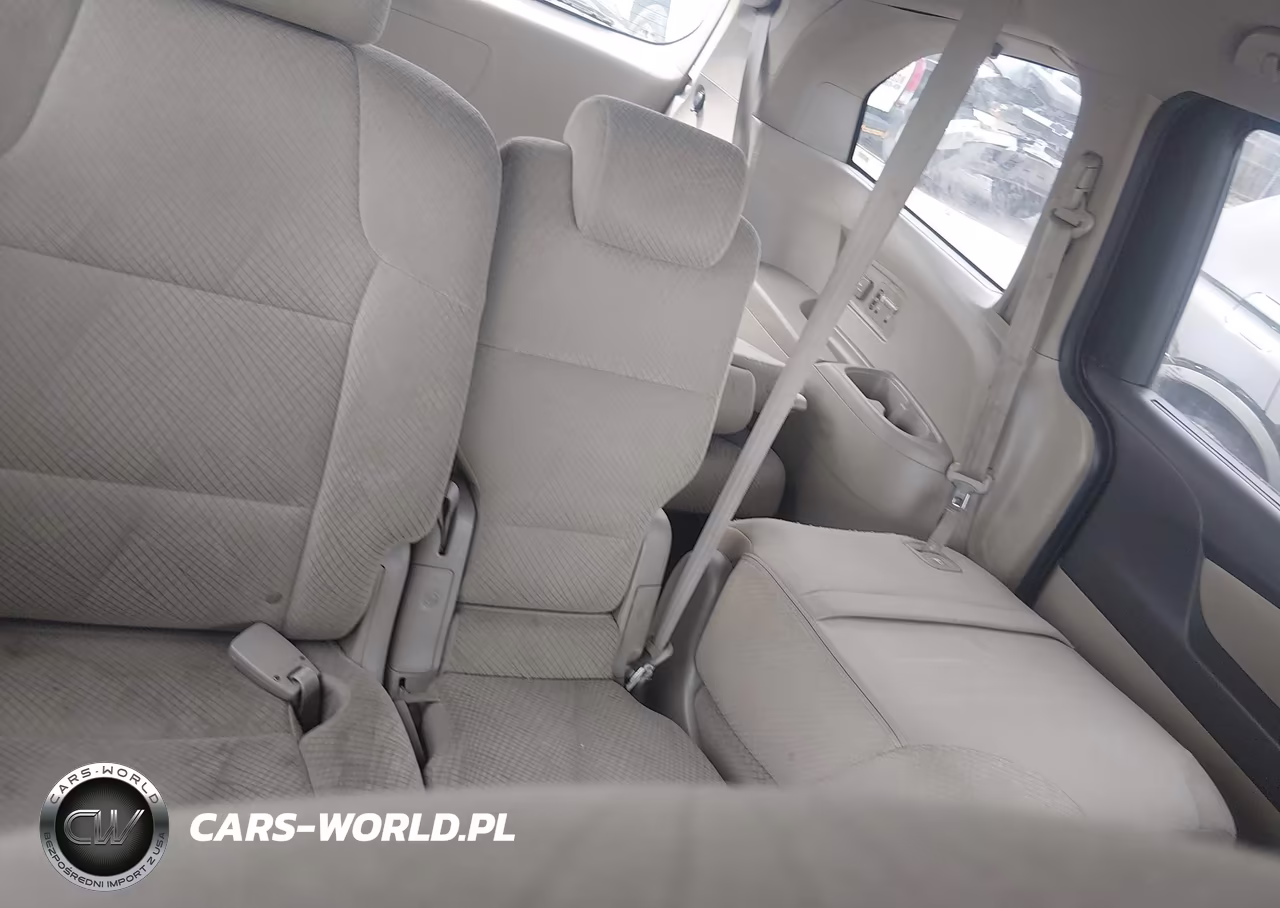 2016 Honda Odyssey Se VIN:5FNRL5H35GB116915 - 8
