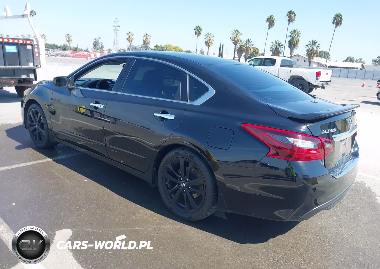 2017 Nissan Altima 2.5 Sr VIN:1N4AL3AP6HC236709 - 3