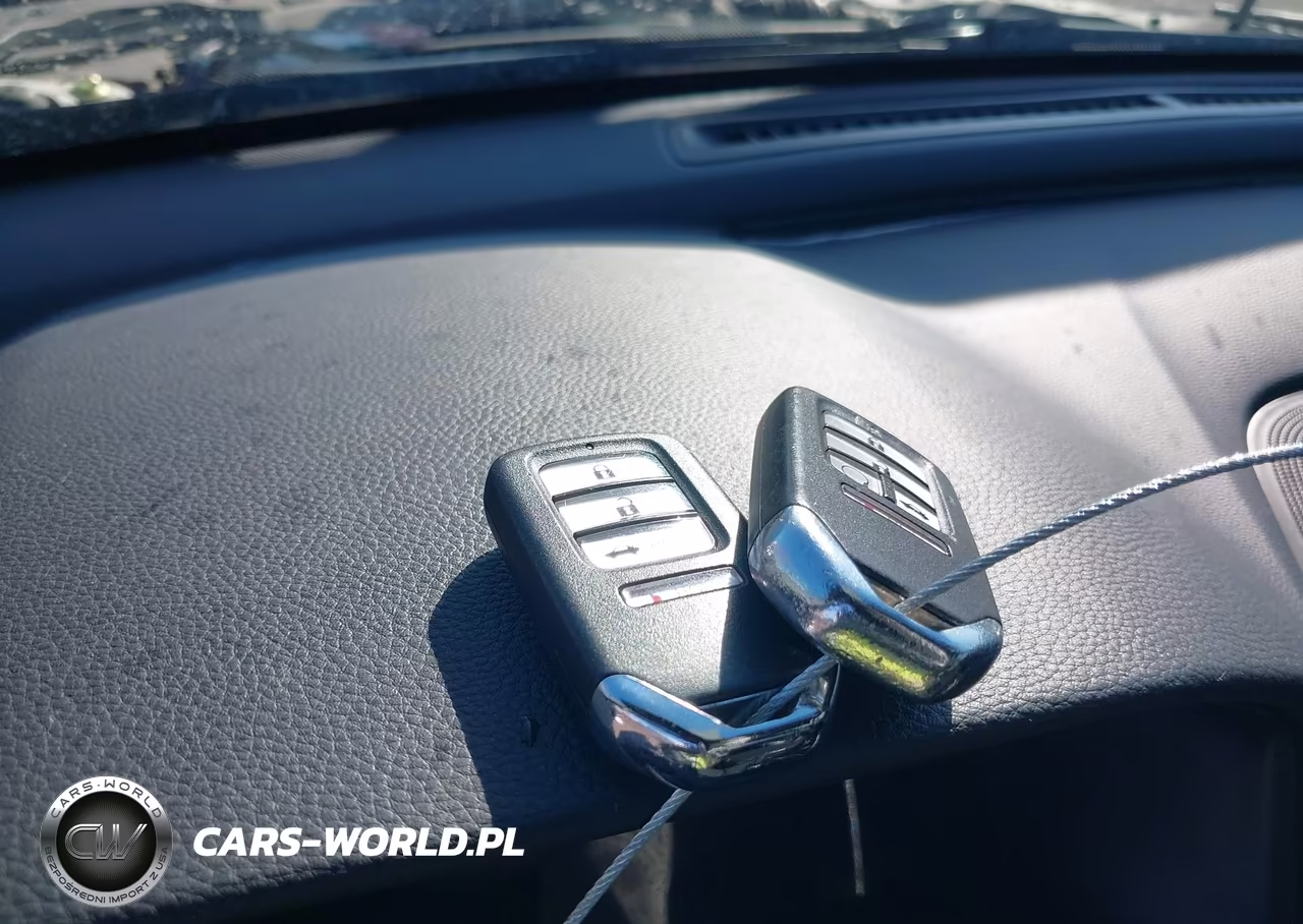 2018 Honda Accord Sport VIN:1HGCV1F32JA255882 - 11