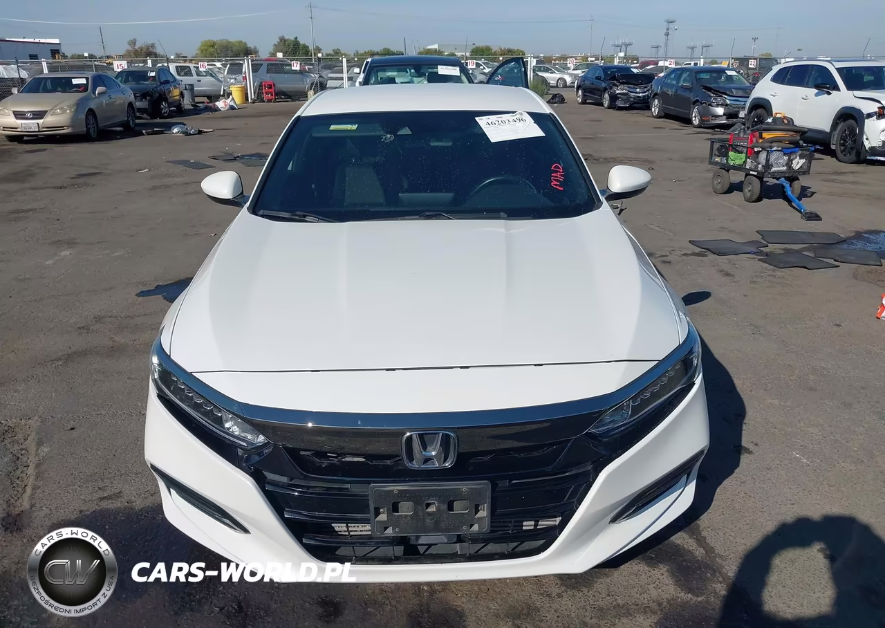 2018 Honda Accord Sport VIN:1HGCV1F32JA255882 - 12