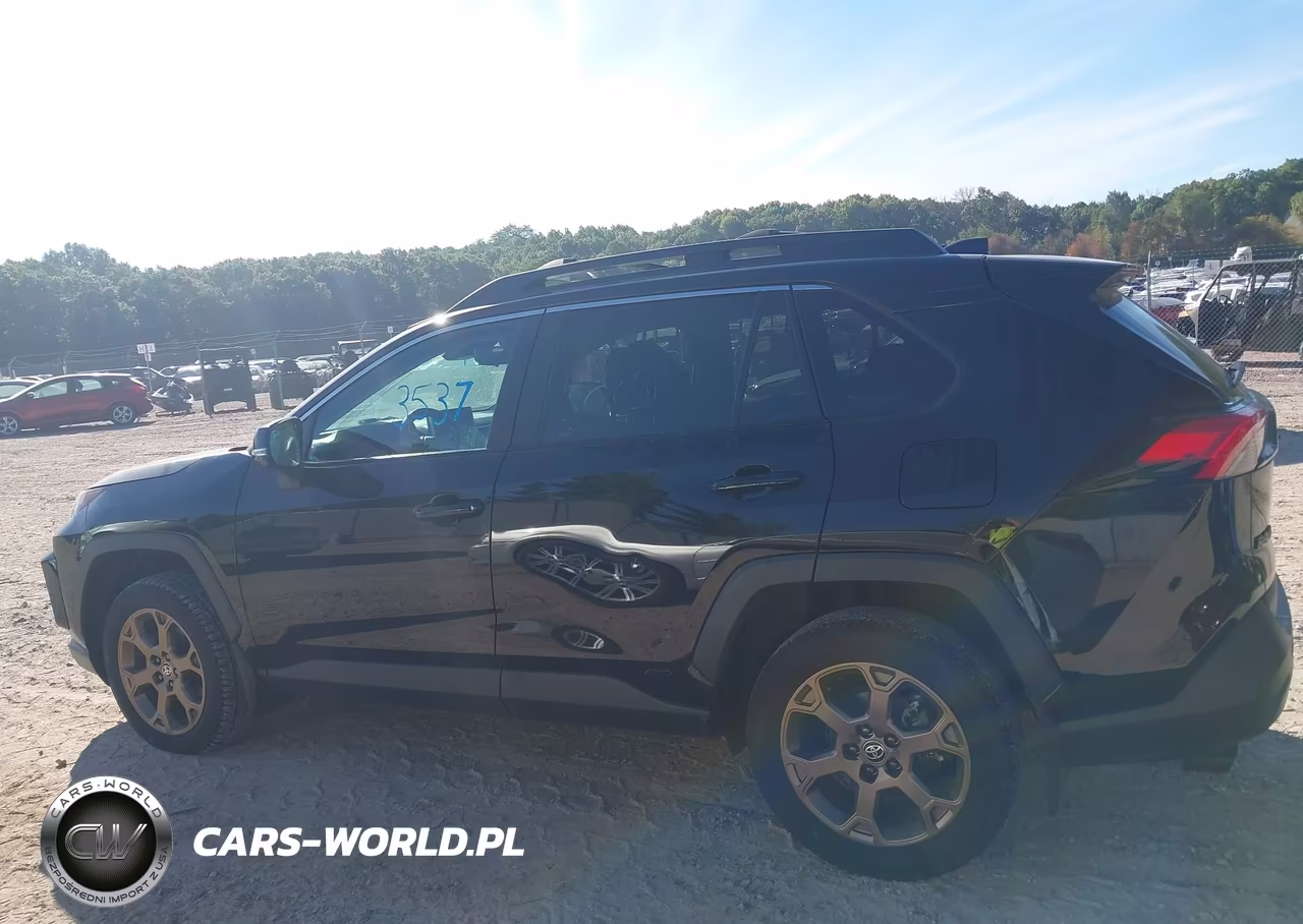 2023 Toyota Rav4 Hybrid Woodland Edition VIN:2T3UWRFV3PW155025 - 14