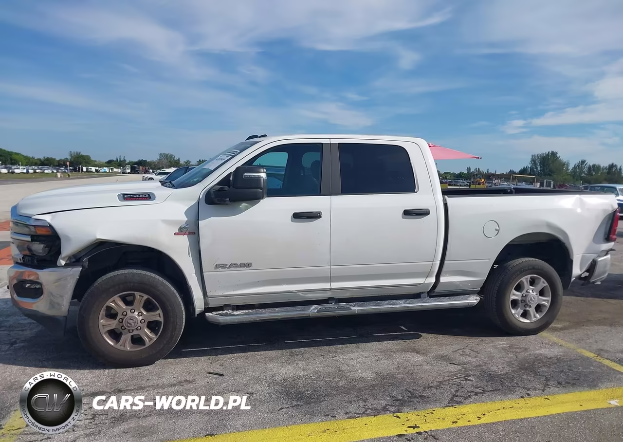2026 Ram 2500 Big Horn 4X4 6'4 Box VIN:3C6UR5DL6TG246759 - 14