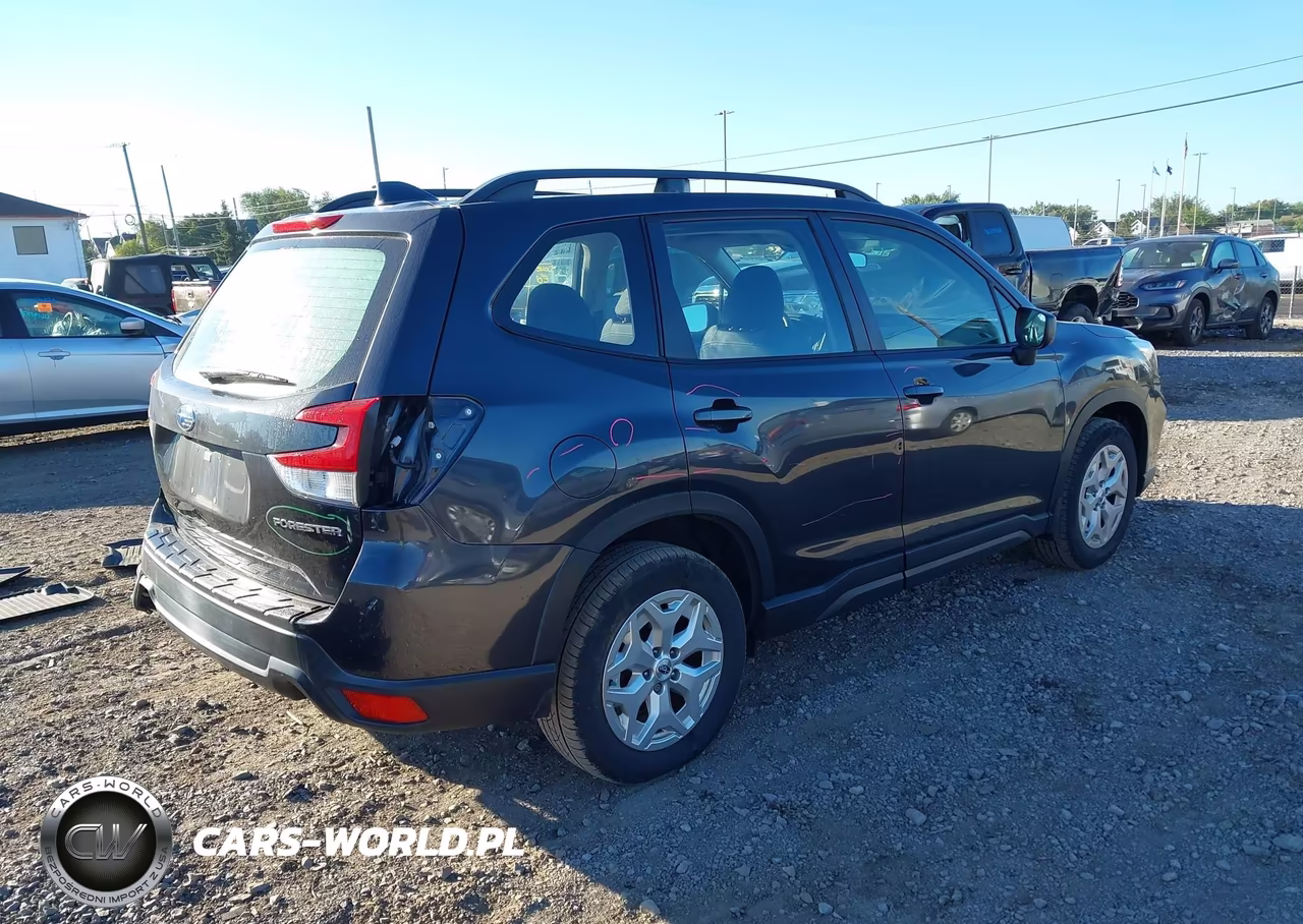 2019 Subaru Forester VIN:JF2SKACC2KH460653 - 4