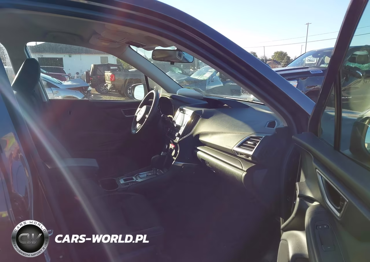 2019 Subaru Forester VIN:JF2SKACC2KH460653 - 5