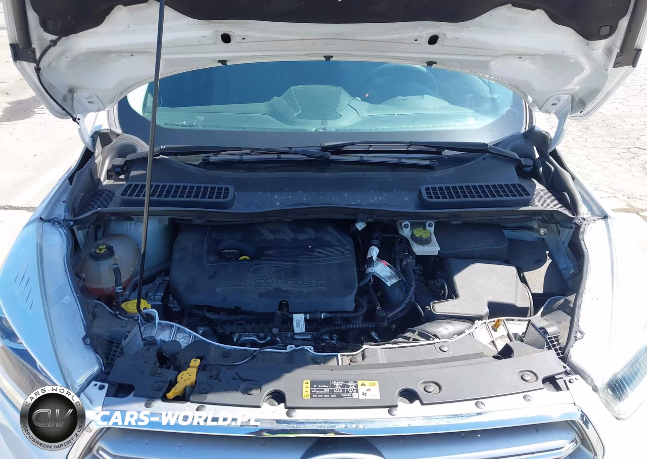 2017 Ford Escape Se VIN:1FMCU0GD8HUA32477 - 6