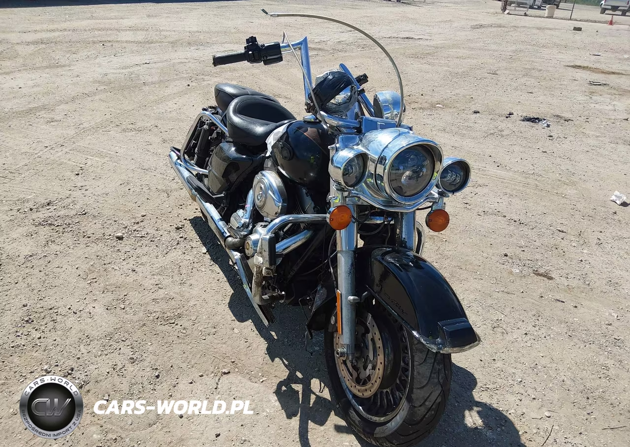 2013 Harley-Davidson Flhr Road King-Anniversary