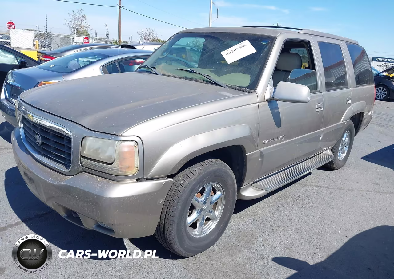 2000 Cadillac Escalade Standard VIN:1GYEK13R7YR113641 - 2