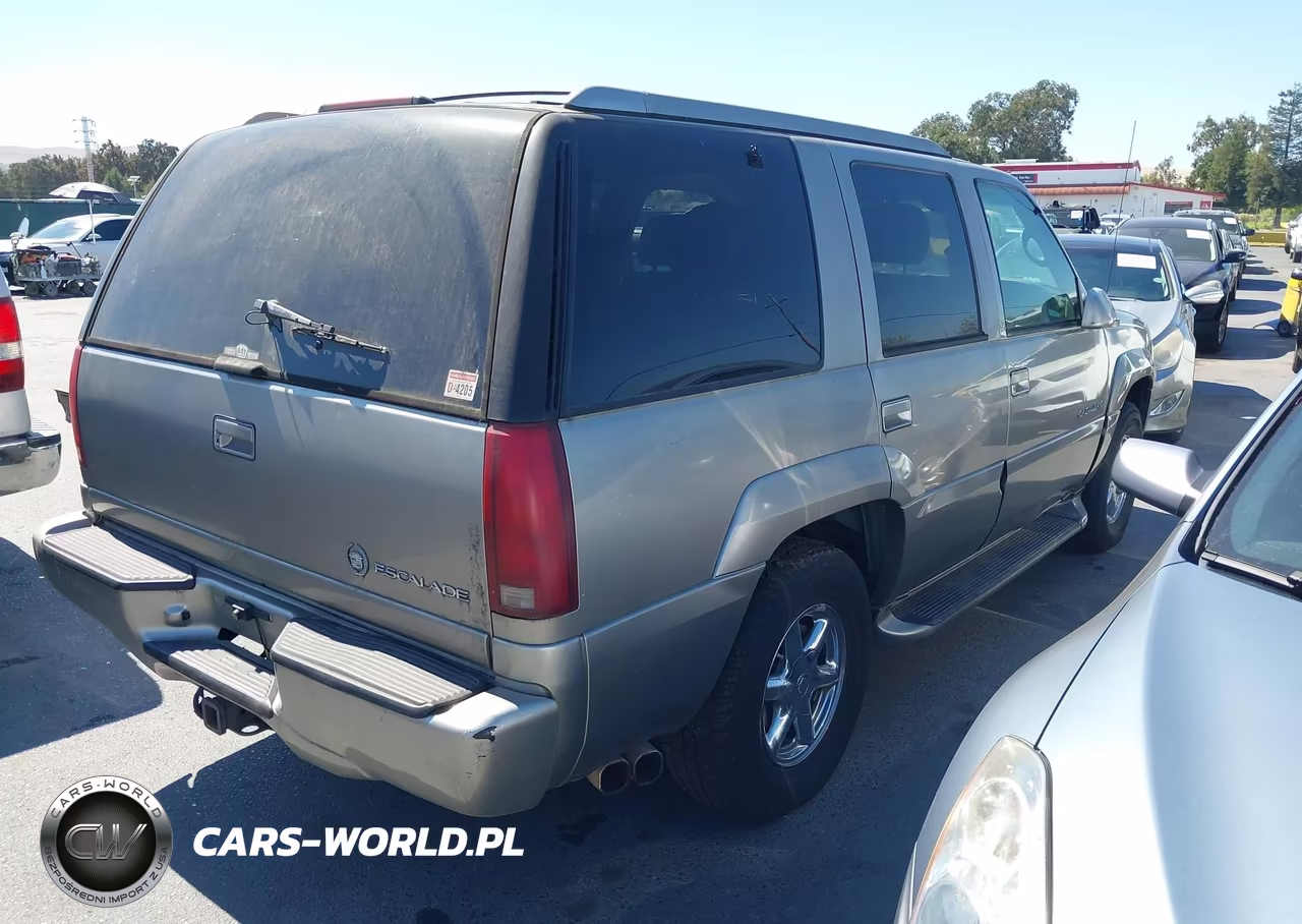 2000 Cadillac Escalade Standard VIN:1GYEK13R7YR113641 - 4