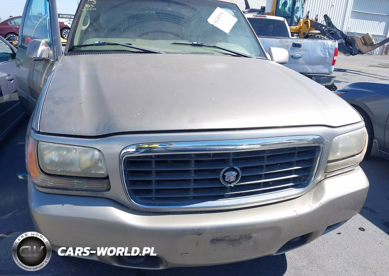2000 Cadillac Escalade Standard VIN:1GYEK13R7YR113641 - 6
