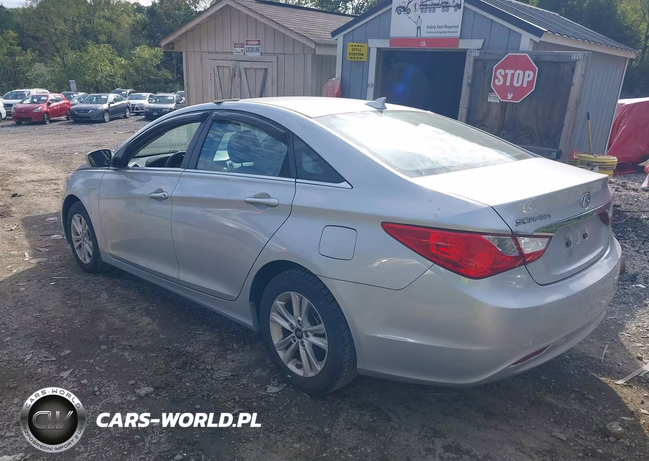 2012 Hyundai Sonata Gls VIN:5NPEB4AC8CH465391 - 3