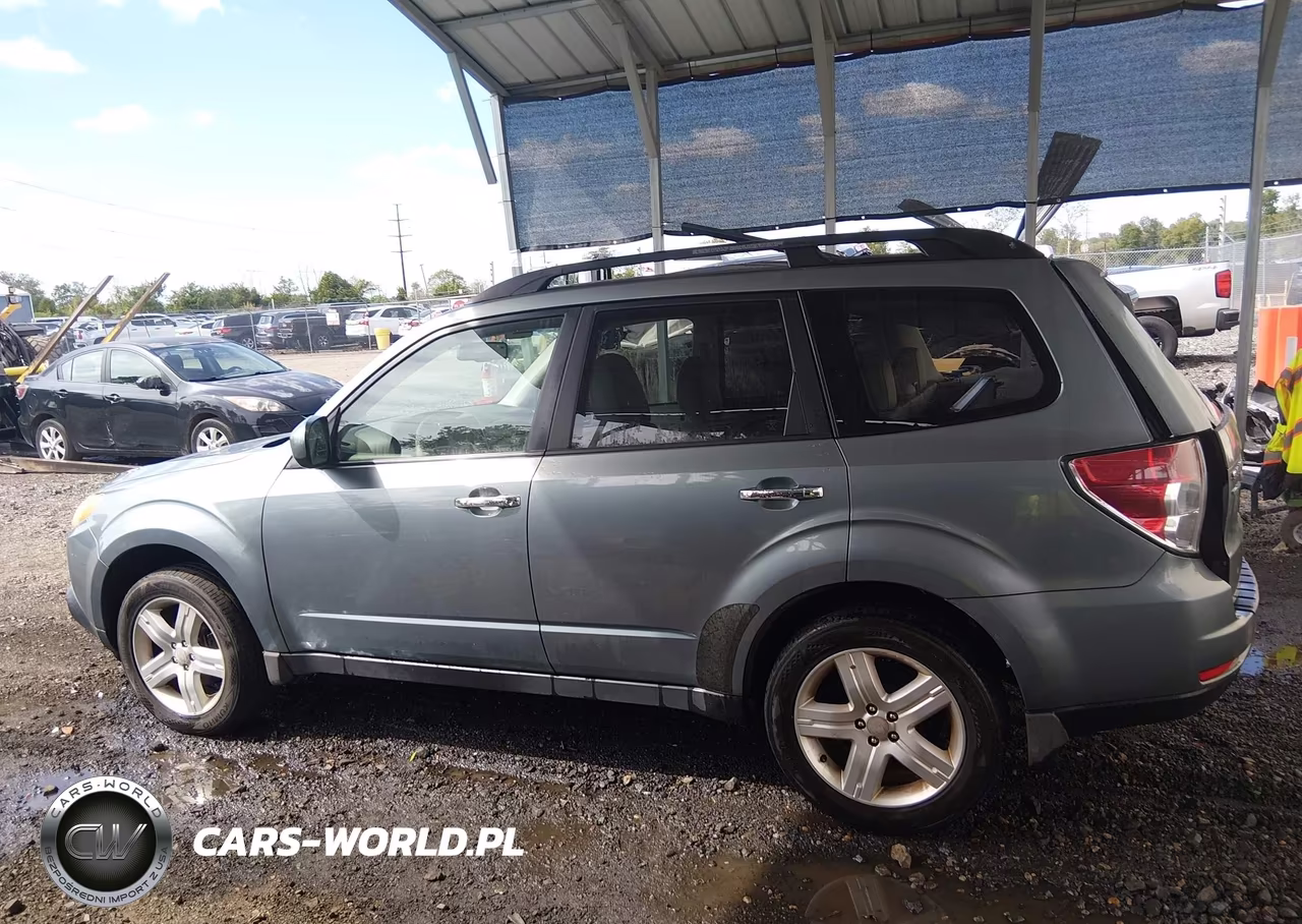 2010 Subaru Forester 2.5X Premium VIN:JF2SH6CC1AH900789 - 14