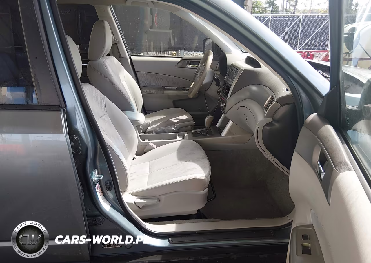 2010 Subaru Forester 2.5X Premium VIN:JF2SH6CC1AH900789 - 5