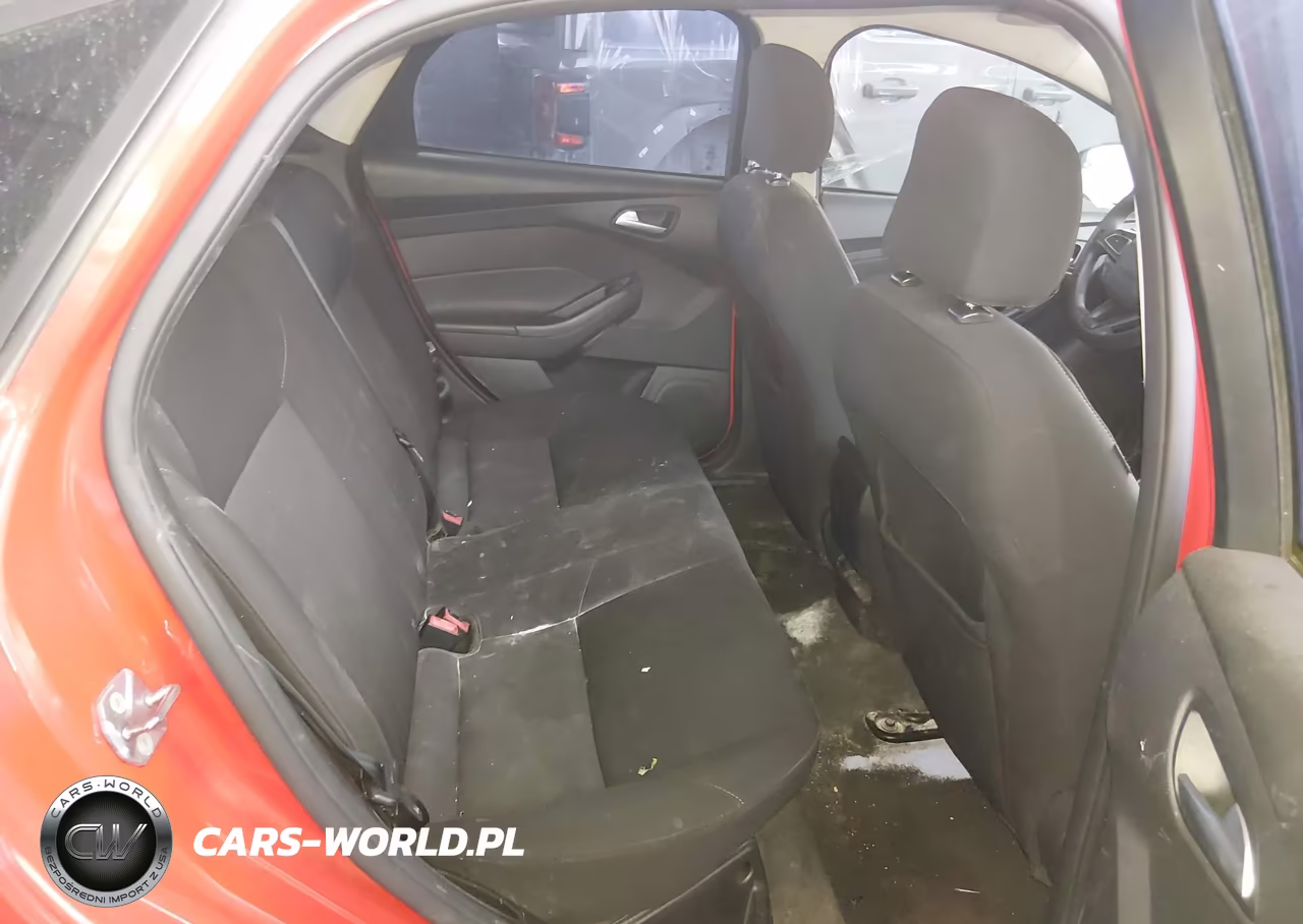 2015 Ford Focus Se VIN:1FADP3F29FL307686 - 8