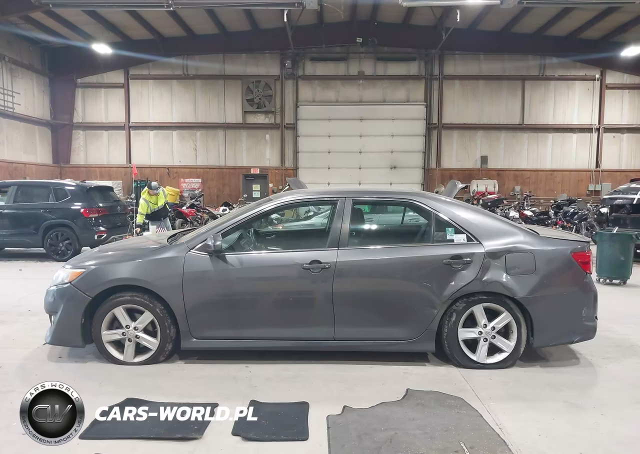 2014 Toyota Camry Se VIN:4T1BF1FKXEU394978 - 14