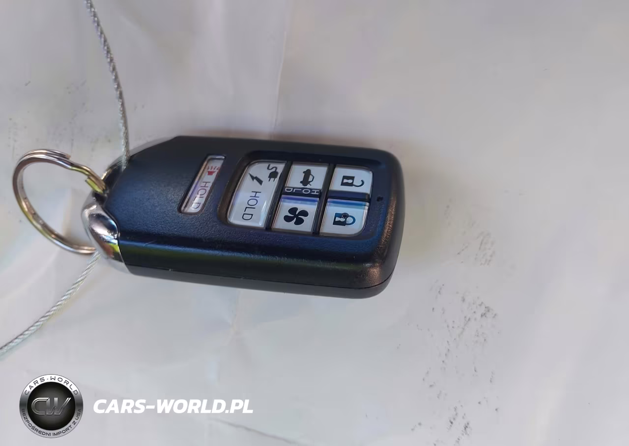 2018 Honda Clarity Plug-In Hybrid VIN:JHMZC5F12JC008319 - 11