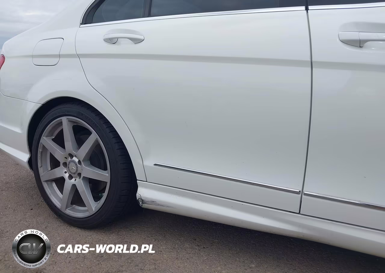 2013 Mercedes-Benz C-Class C 250 Sport VIN:WDDGF4HB0DA789850 - 19