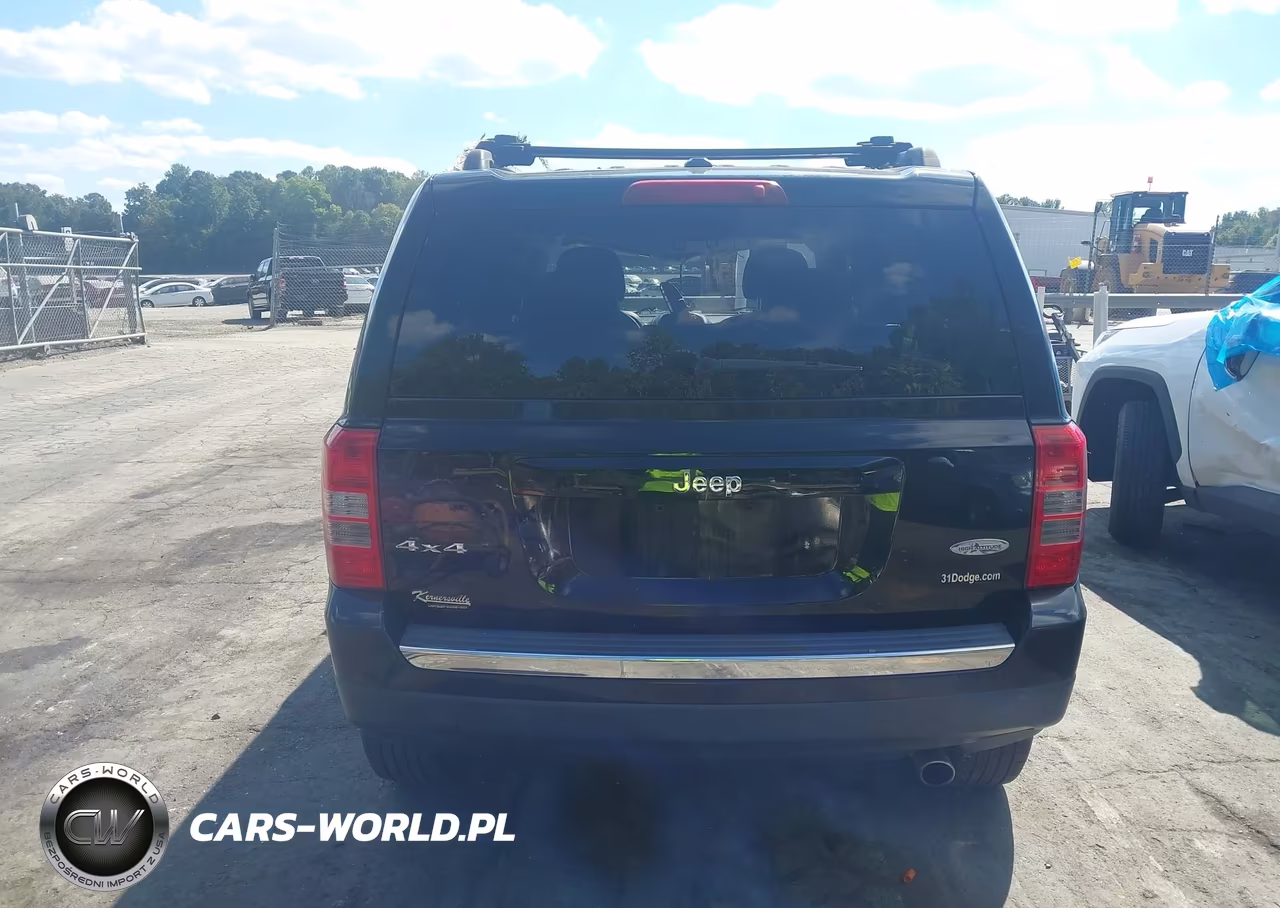 2016 Jeep Patriot High Altitude Edition VIN:1C4NJRFB8GD544782 - 16