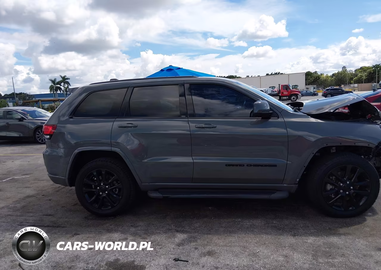 2021 Jeep Grand Cherokee Laredo X 4X4 VIN:1C4RJFAG7MC704462 - 14