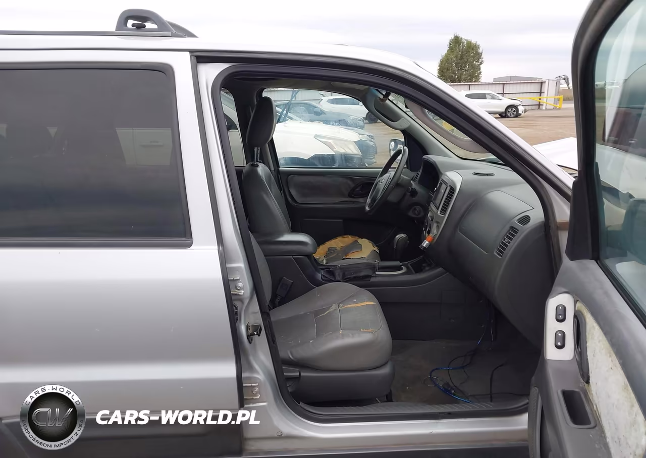 2005 Ford Escape Xlt VIN:1FMYU03155KE40802 - 5