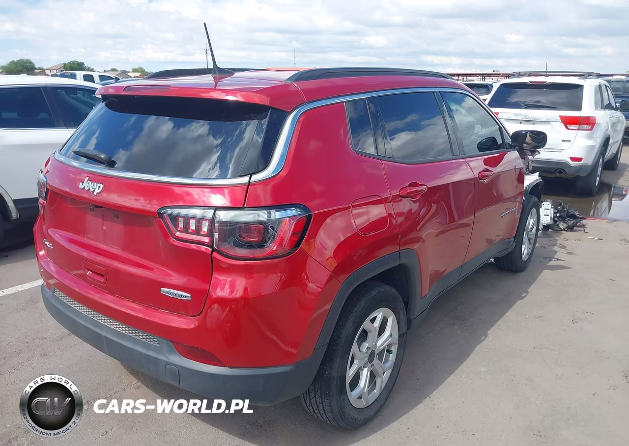 2025 Jeep Compass Latitude 4X4 VIN:3C4NJDBN9ST556459 - 4
