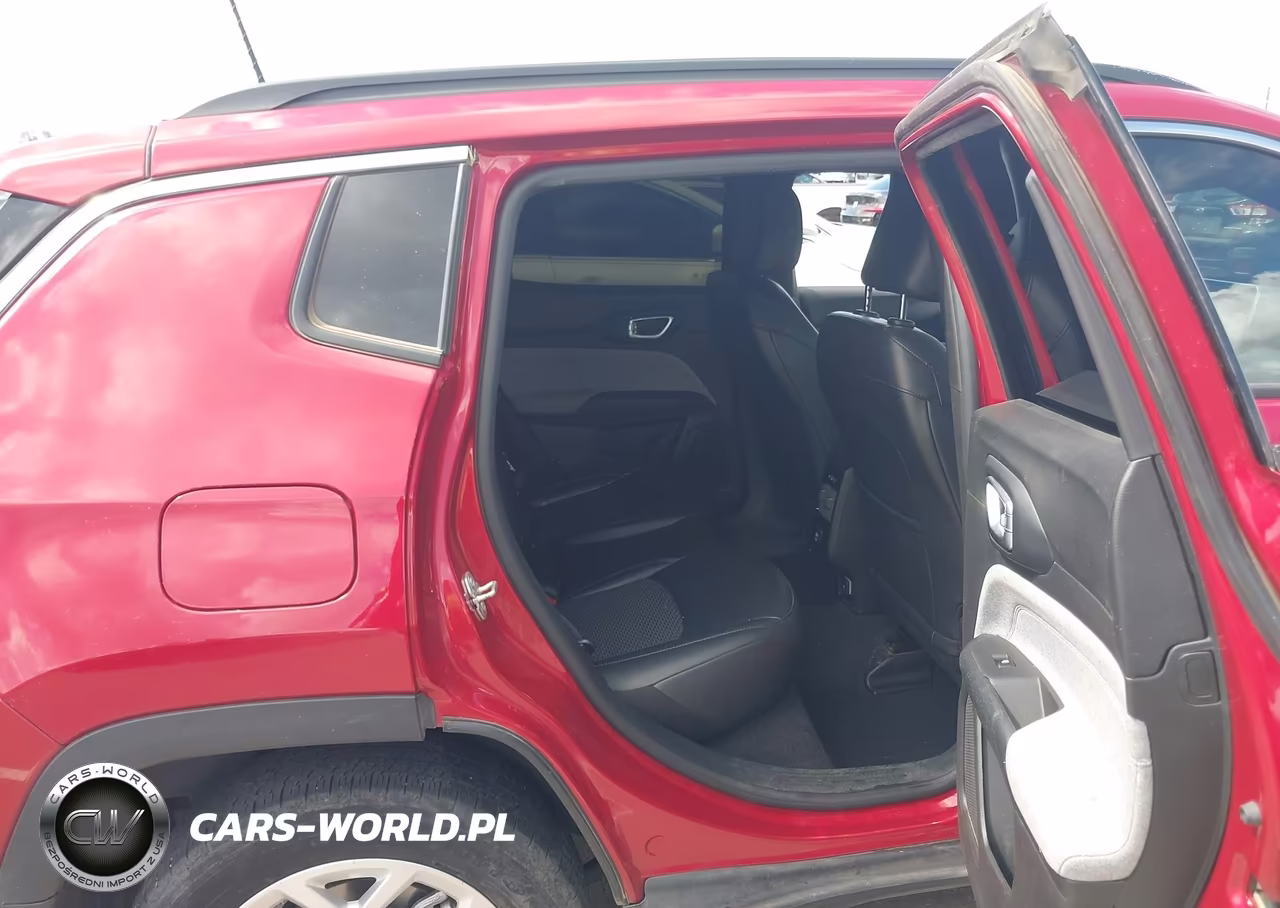 2025 Jeep Compass Latitude 4X4 VIN:3C4NJDBN9ST556459 - 8