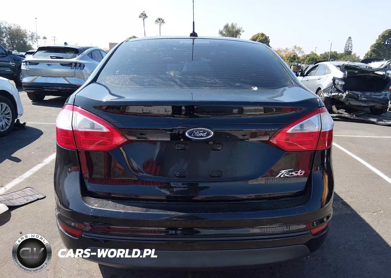 2018 Ford Fiesta S VIN:3FADP4AJXJM142999 - 16