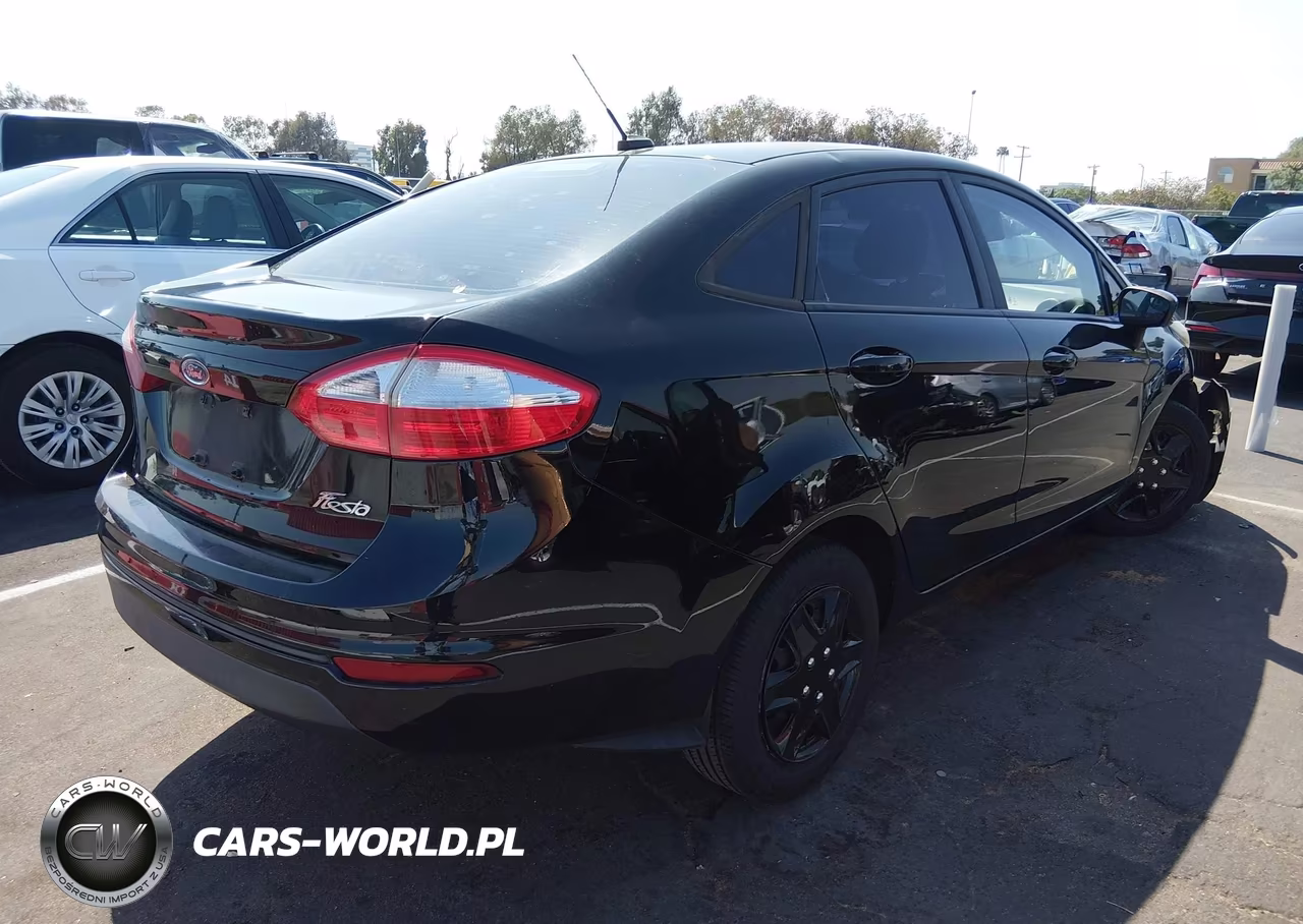 2018 Ford Fiesta S VIN:3FADP4AJXJM142999 - 4