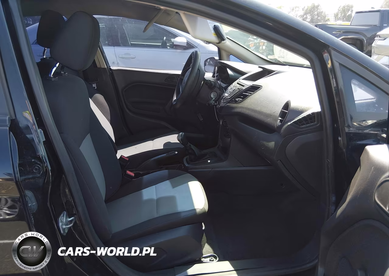 2018 Ford Fiesta S VIN:3FADP4AJXJM142999 - 5