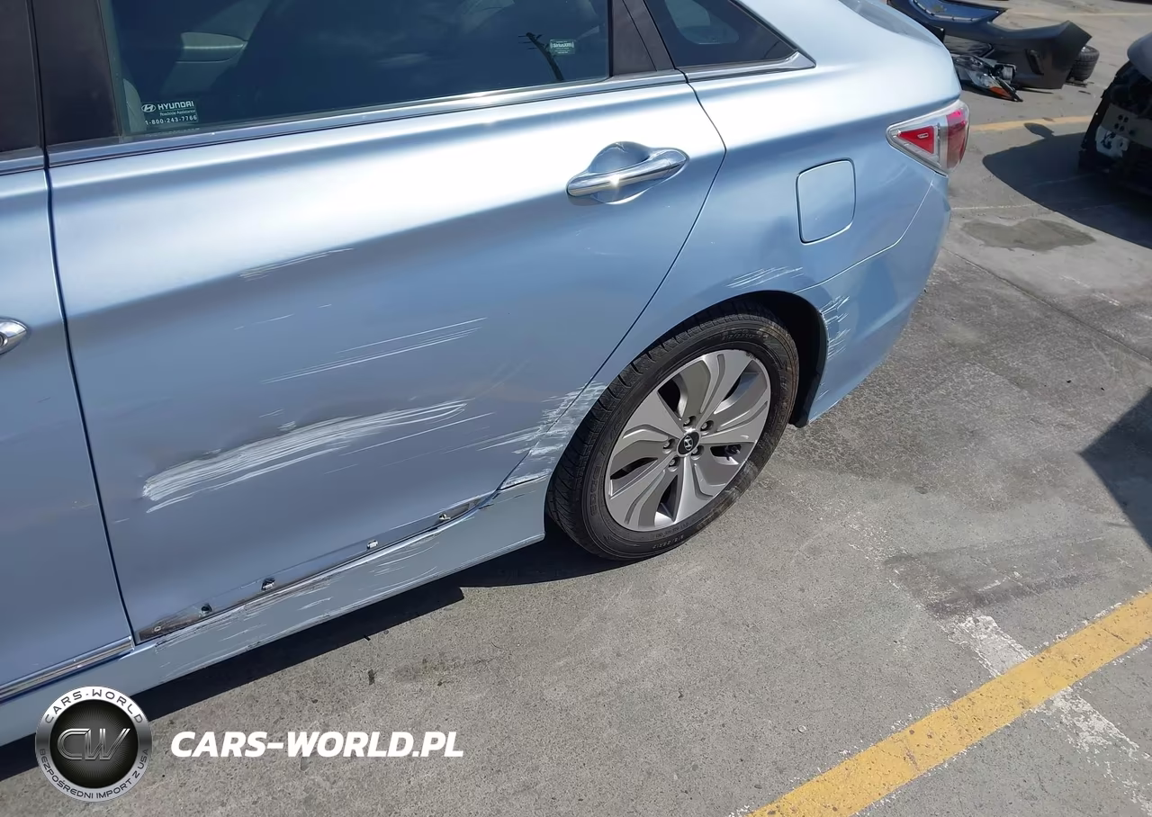 2013 Hyundai Sonata Hybrid Limited VIN:KMHEC4A43DA075180 - 12