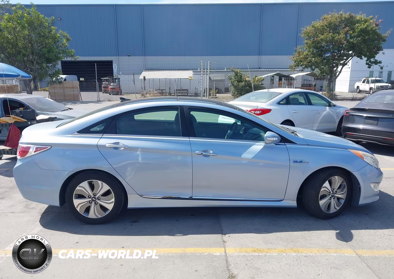 2013 Hyundai Sonata Hybrid Limited VIN:KMHEC4A43DA075180 - 14