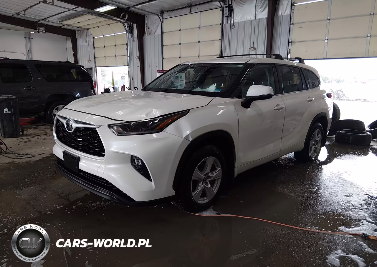 2021 Toyota Highlander Le VIN:5TDBZRBH4MS536152 - 2