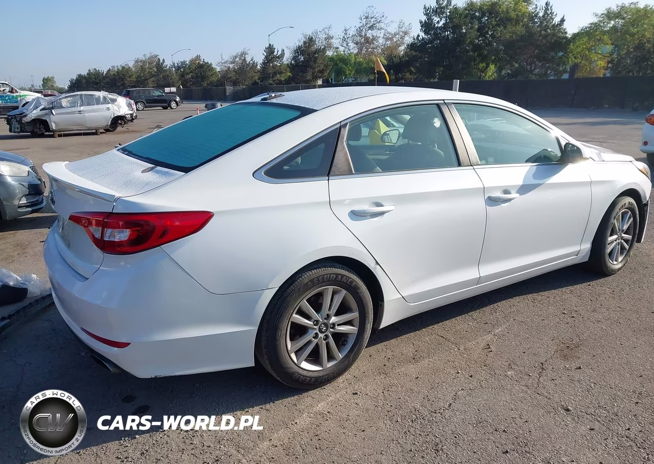 2016 Hyundai Sonata 2.4L Se VIN:5NPE24AF8GH372161 - 4