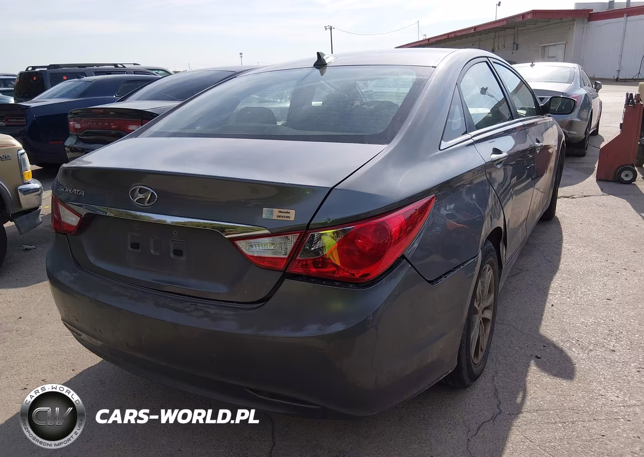 2013 Hyundai Sonata Gls VIN:5NPEB4AC8DH733079 - 4