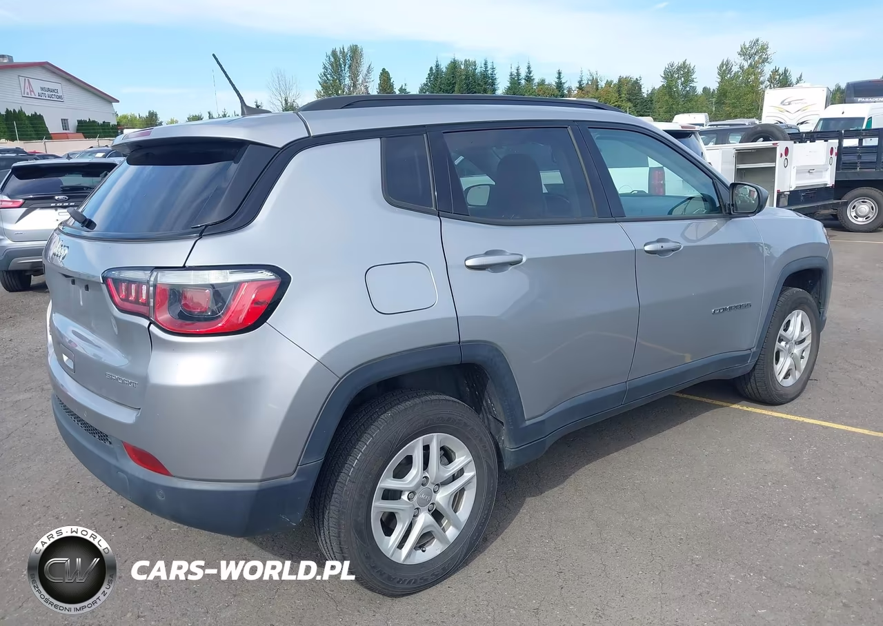 2018 Jeep Compass Sport 4X4 VIN:3C4NJDAB7JT392294 - 4