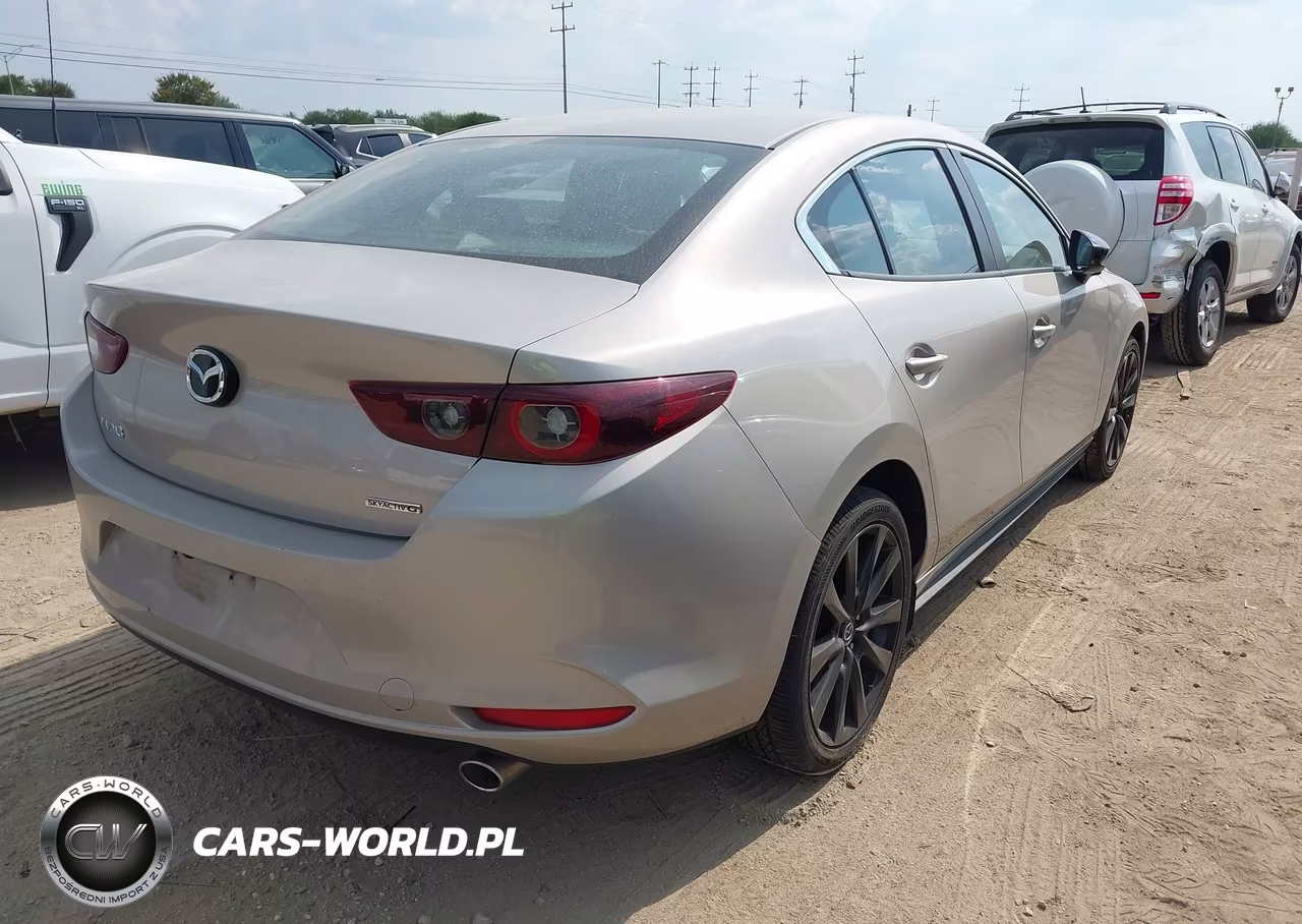 2025 Mazda Mazda3 2.5 S Select Sport VIN:JM1BPABM2S1775309 - 4