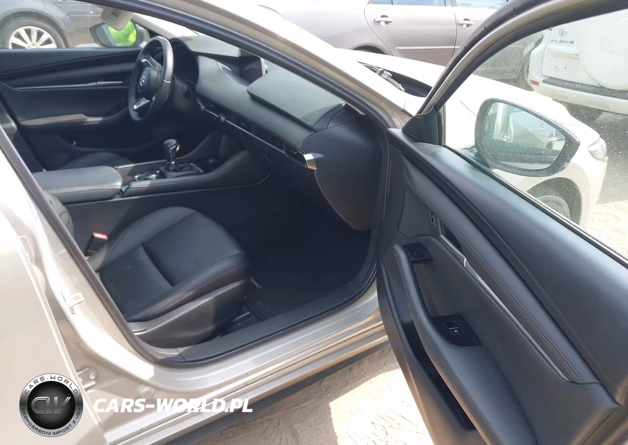2025 Mazda Mazda3 2.5 S Select Sport VIN:JM1BPABM2S1775309 - 5