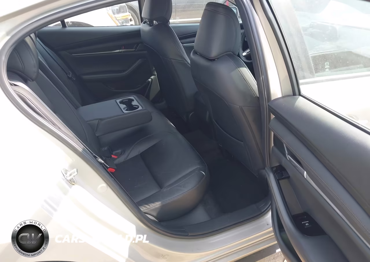 2025 Mazda Mazda3 2.5 S Select Sport VIN:JM1BPABM2S1775309 - 8