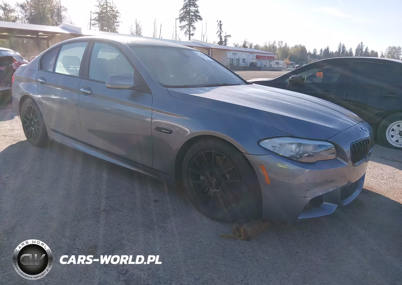 2013 BMW 5 Series 550I