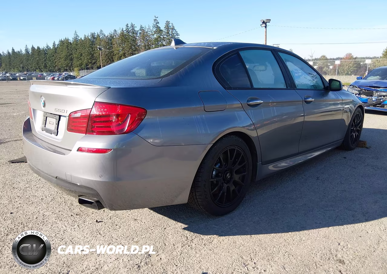 2013 BMW 5 Series 550I VIN:WBAFR9C56DDX81114 - 4