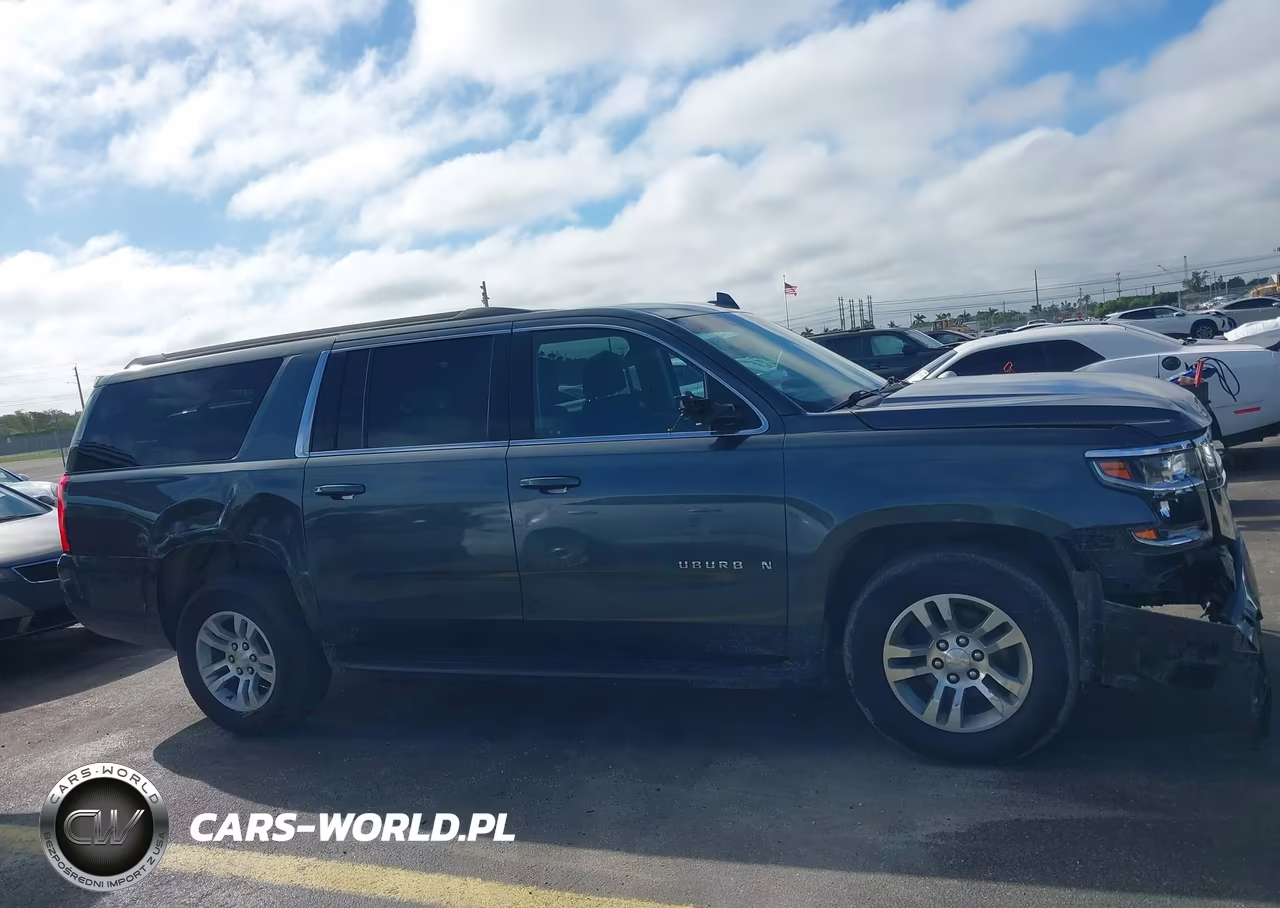 2020 Chevrolet Suburban 2Wd Ls VIN:1GNSCGKC0LR303819 - 13