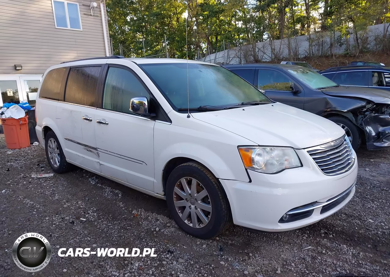 2011 Chrysler Town & Country Touring-L
