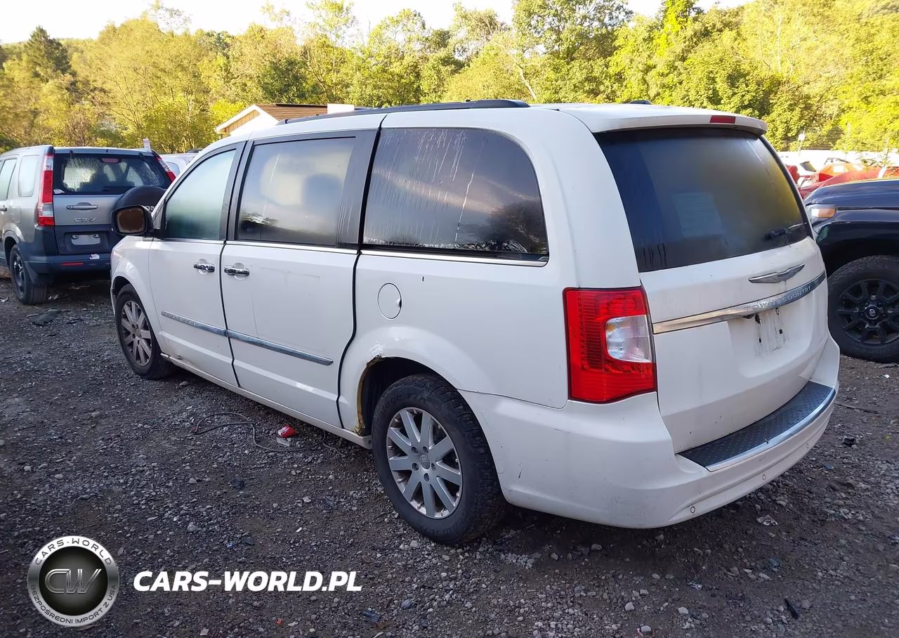2011 Chrysler Town & Country Touring-L VIN:2A4RR8DG6BR760164 - 3