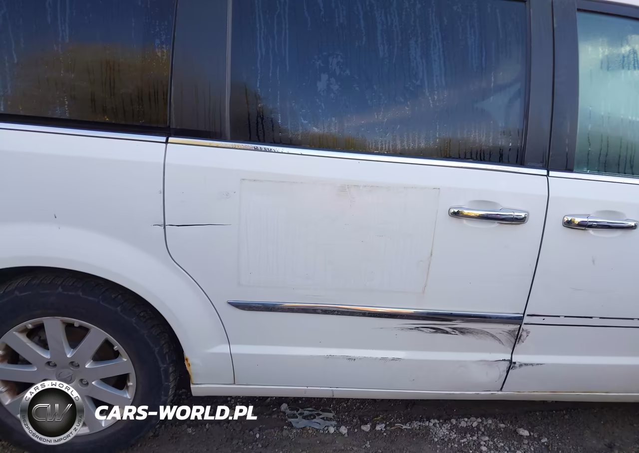 2011 Chrysler Town & Country Touring-L VIN:2A4RR8DG6BR760164 - 6