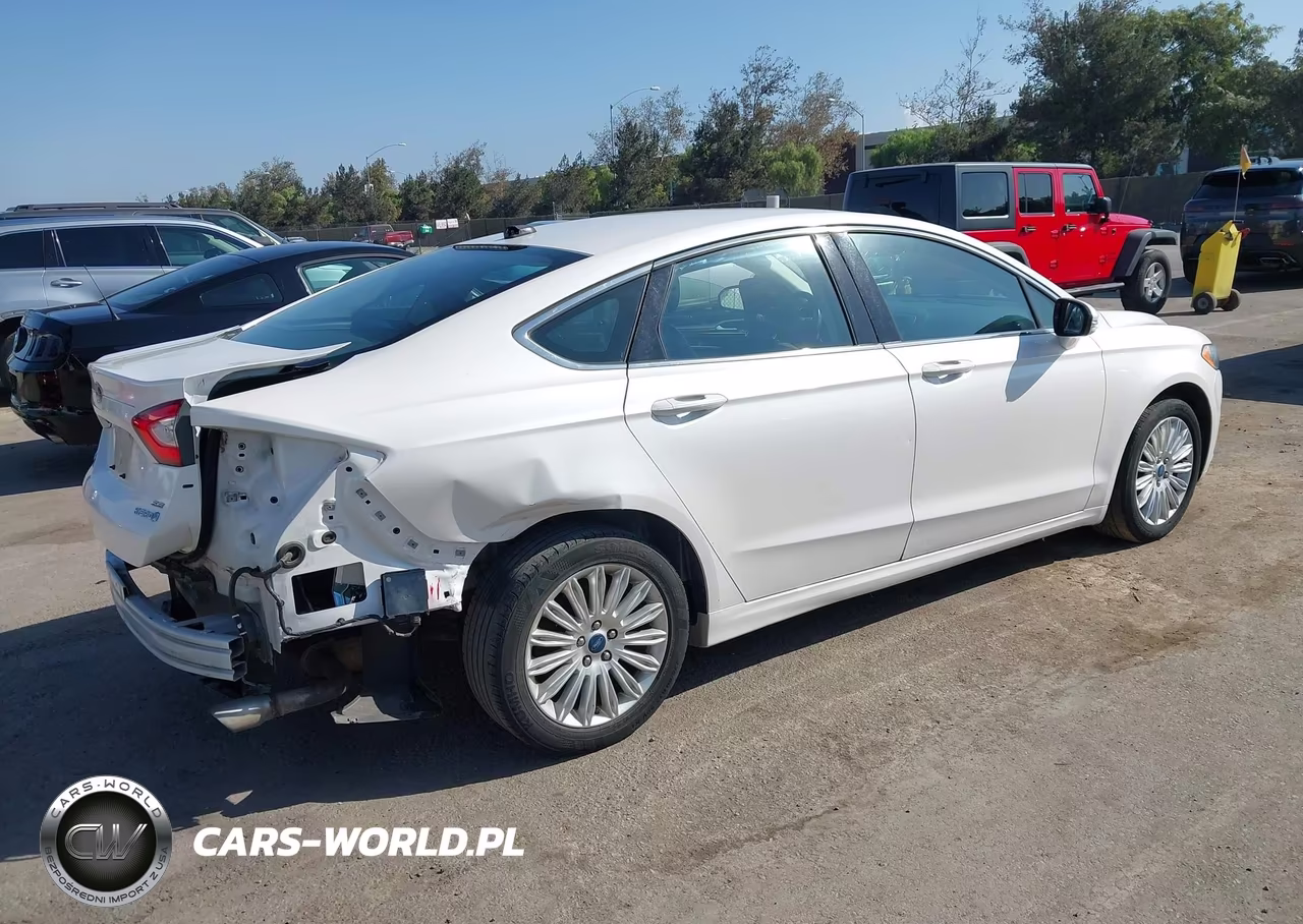 2013 Ford Fusion Hybrid Se VIN:3FA6P0LU2DR371208 - 4