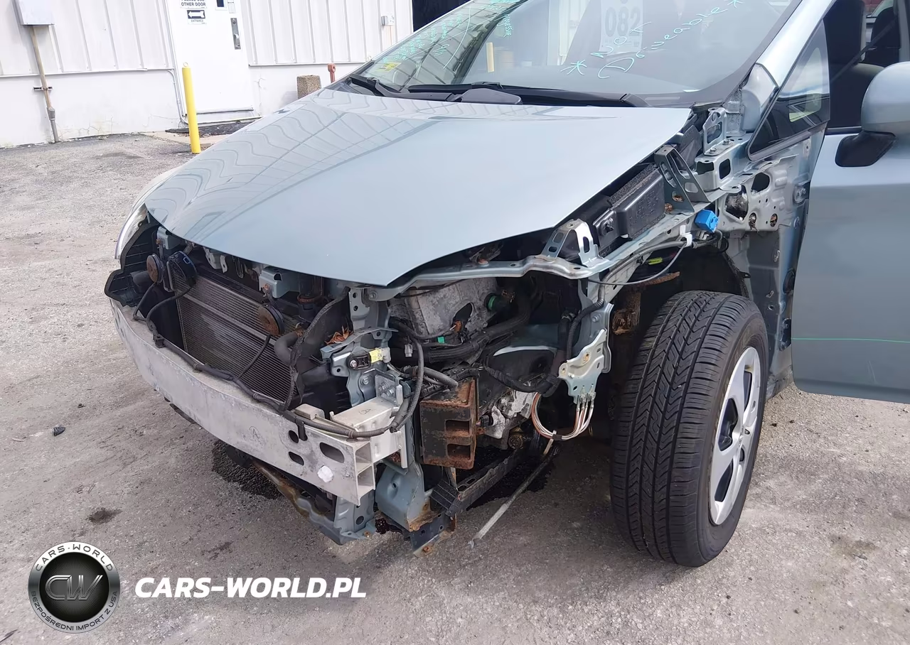 2014 Toyota Prius Two VIN:JTDKN3DU6E1785182 - 6