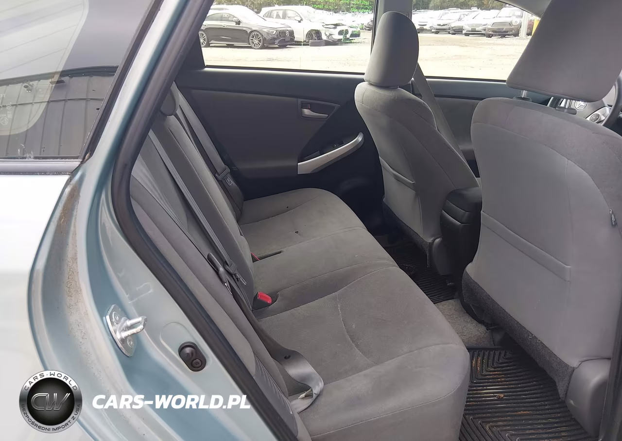 2014 Toyota Prius Two VIN:JTDKN3DU6E1785182 - 8