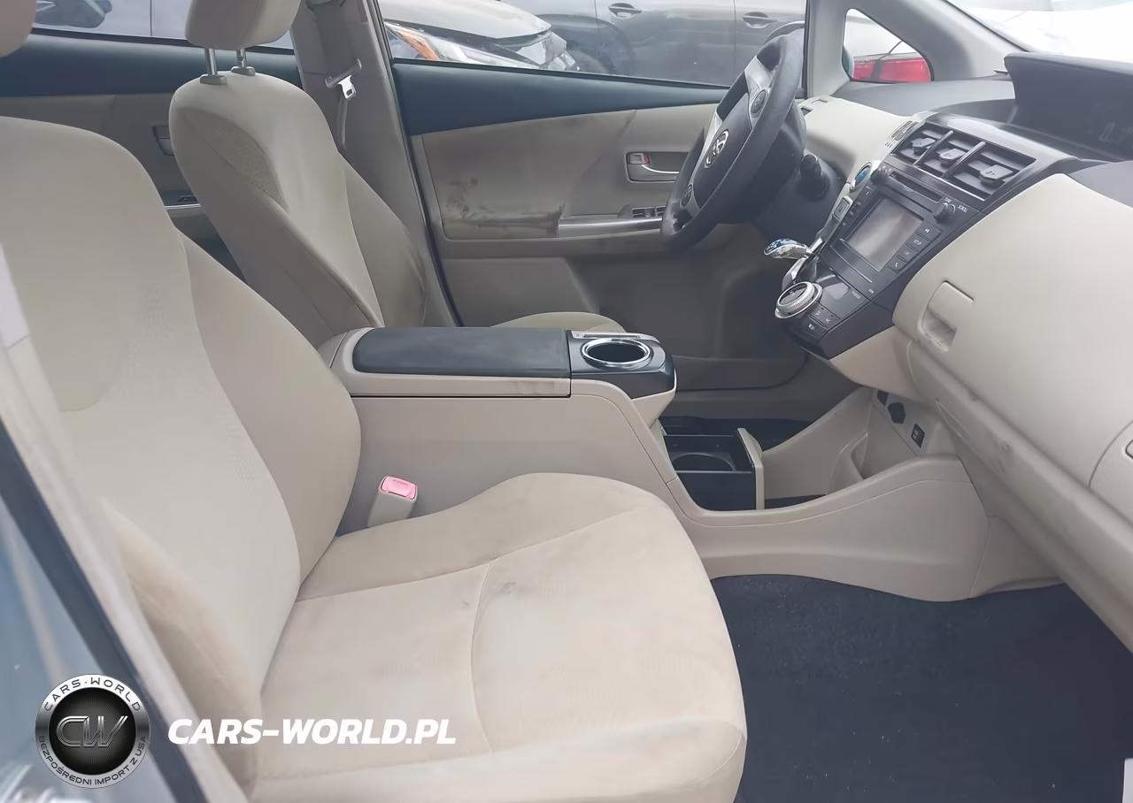 2012 Toyota Prius V Two VIN:JTDZN3EU9C3111333 - 5