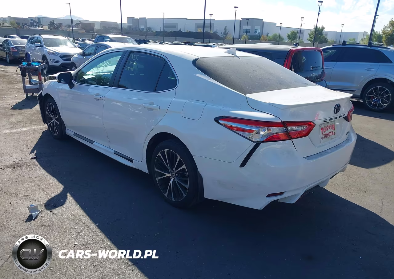 2020 Toyota Camry Se VIN:4T1M11AK0LU956396 - 3