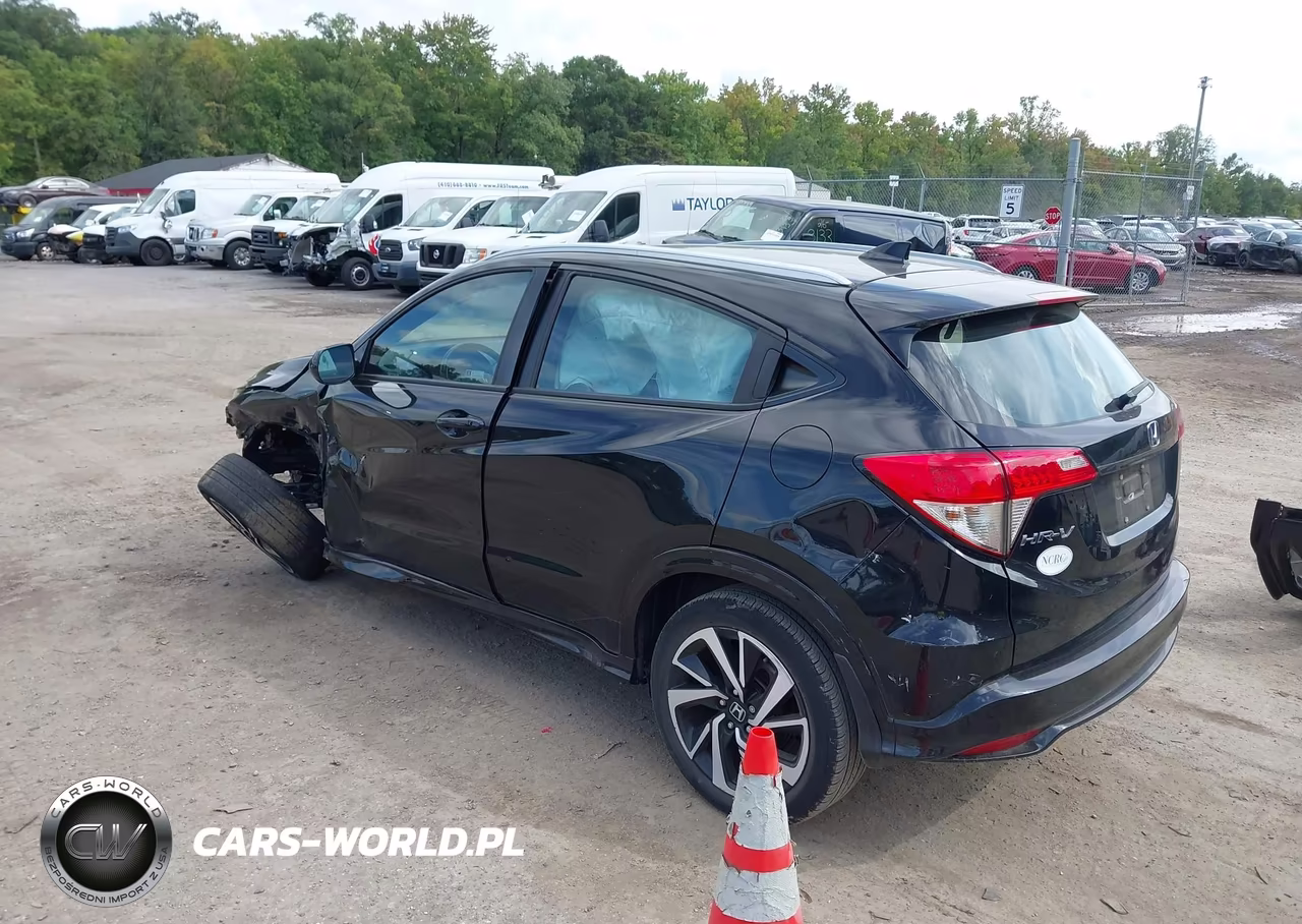 2019 Honda Hr-V Sport VIN:3CZRU6H15KG700567 - 3